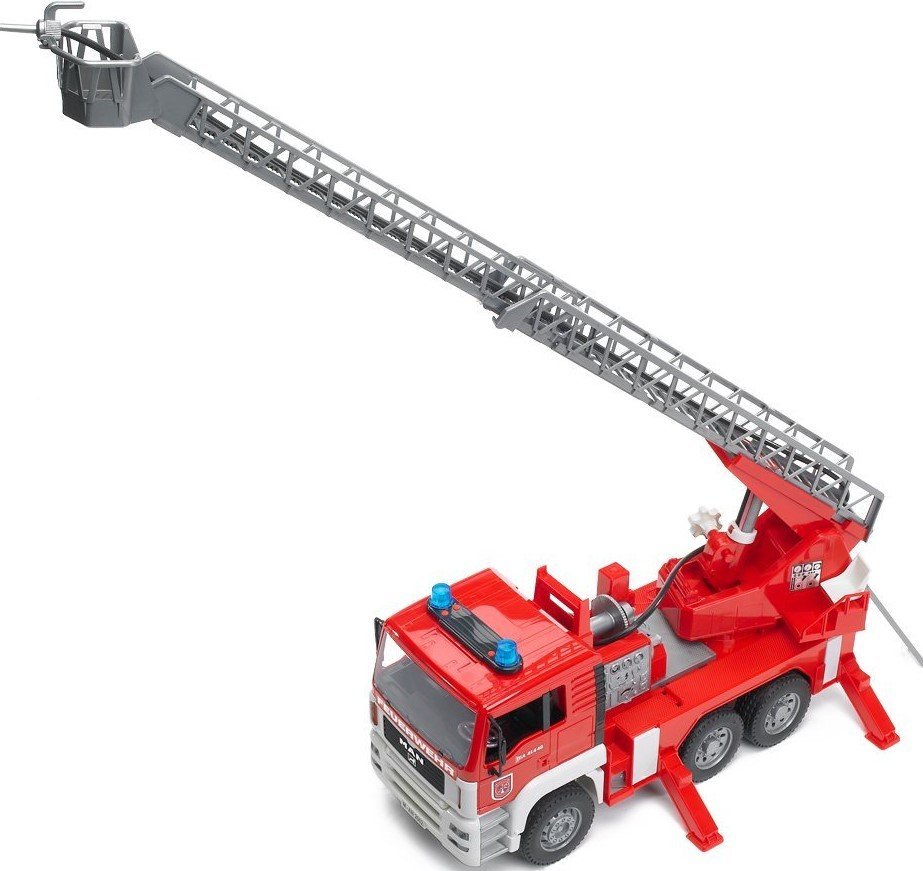 pozharnaya mashina bruder man so svetom i zvukom 47 sm 02771