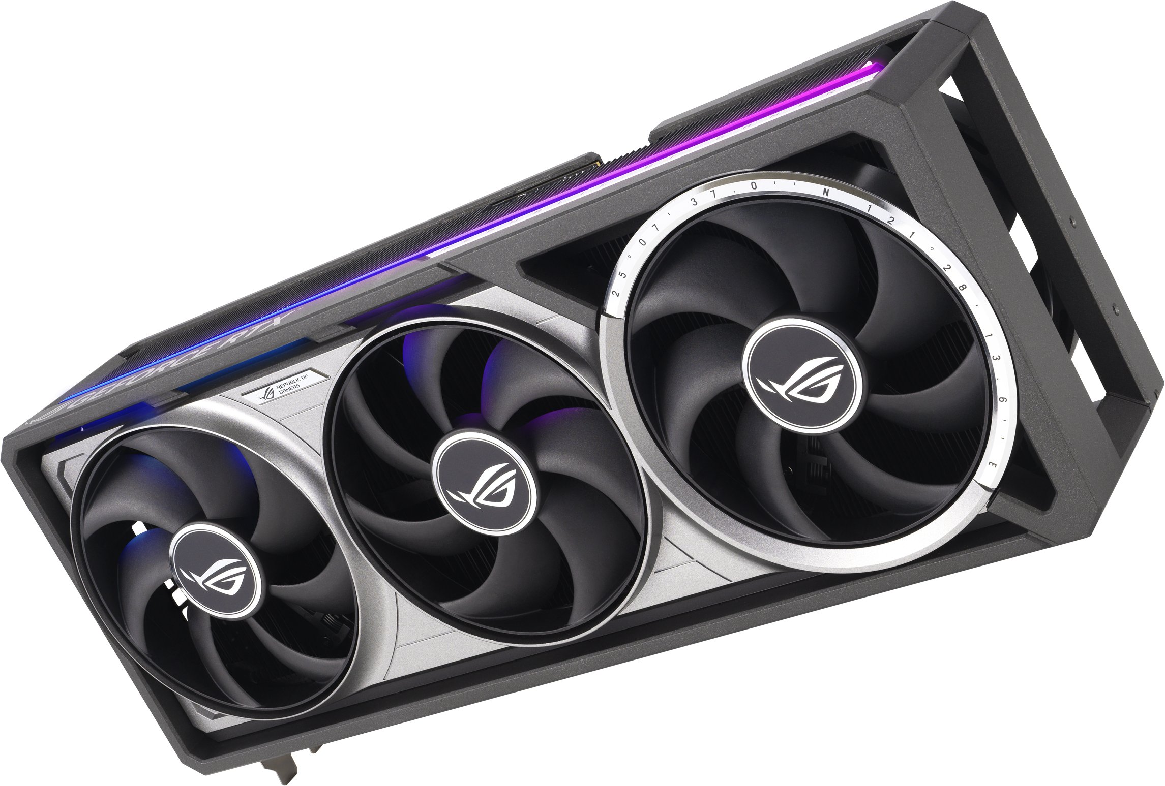 RTX 5090 во внешнем боксе: CopprLink сохраняет почти всю мощь