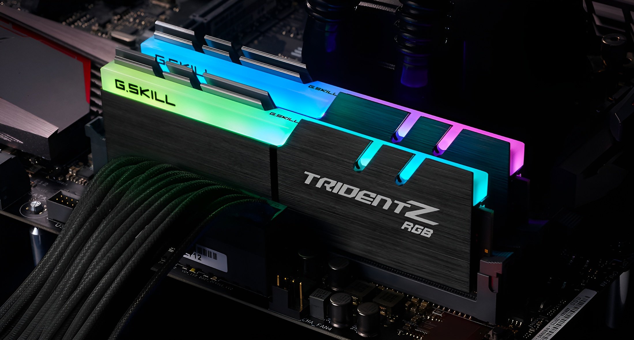 Модуль памяти G.Skill DDR4 32GB 2x16GB 3600MHz Trident Z RGB (F4